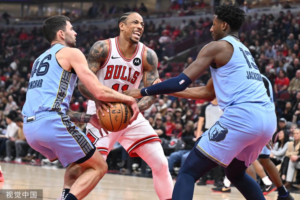 山体滑坡是 山体滑坡是