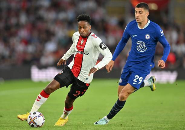 守線頻頻出 守線頻頻出